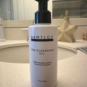 Drmtlgy pre-cleansing oil